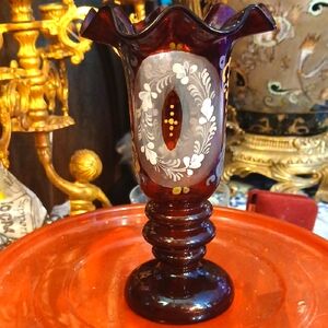 Elegant Red Flashed Victorian Glass Vase with Floral Design